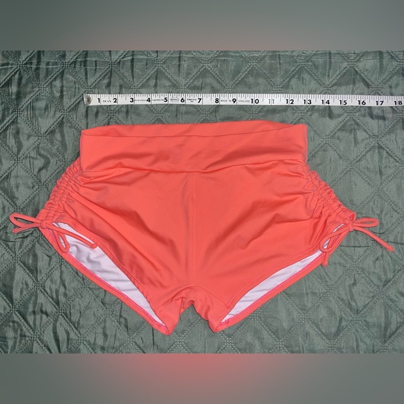 Like New VENUS 2-Piece Bikini in Papaya, Size 8 - Picture 12 of 16